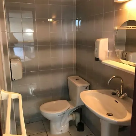 La Maison Carrée Hotel Dardilly